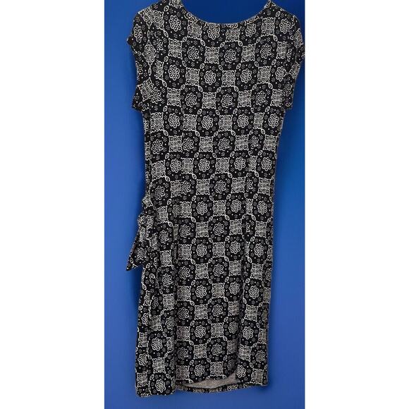 Loft Short Sleeve Medallion Side Tie Dress Black Size SP - Picture 2 of 4